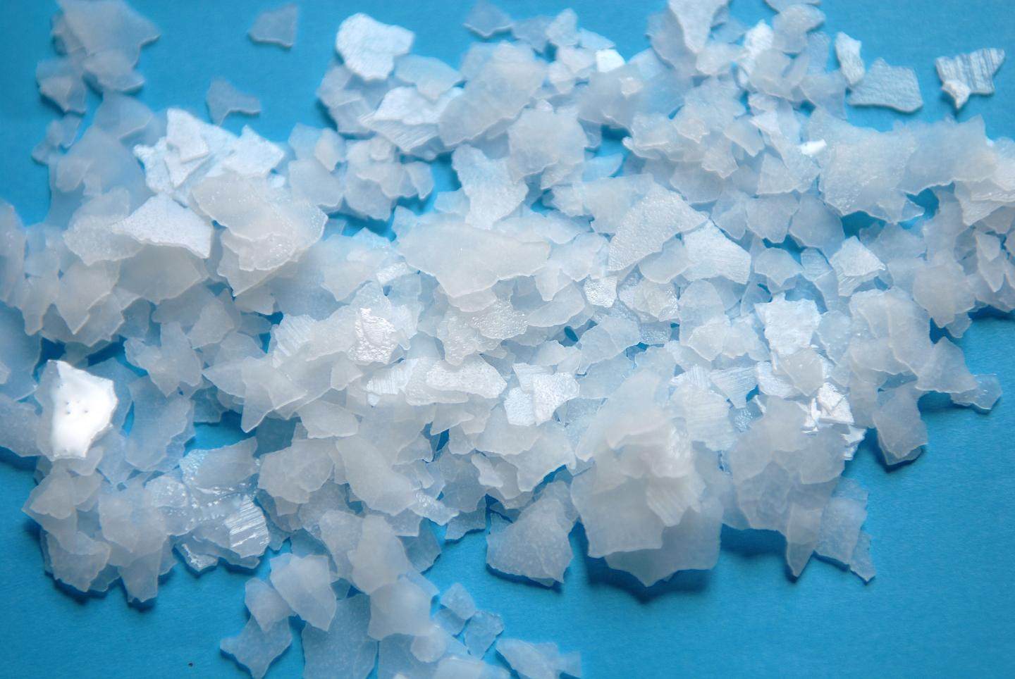 Magnesium flakes